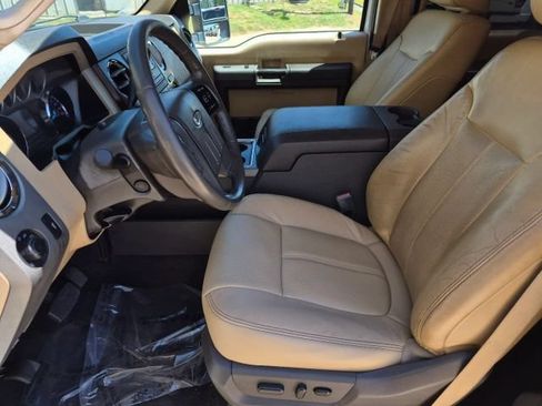 Used 2011 Ford F350 Lariat w/ Lariat Interior Pkg AWD/4WD image 7