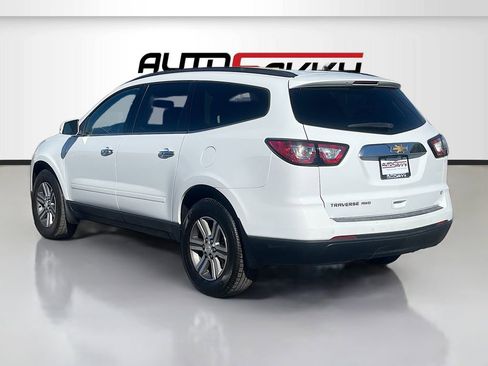 Used 2017 Chevrolet Traverse LT image 5