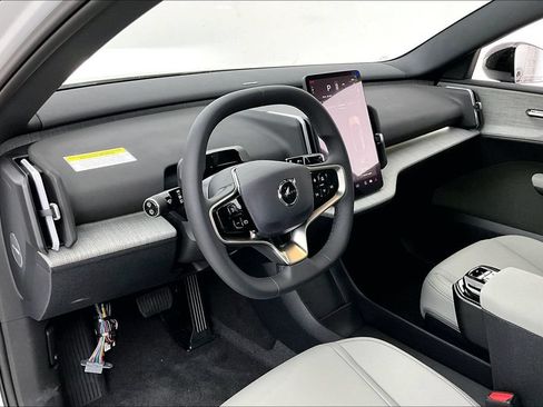 New 2026 Volvo EX30 Ultra w/ Protection Package AWD/4WD image 23