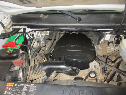 Used 2013 Chevrolet Silverado 2500 W/T AWD/4WD image 26