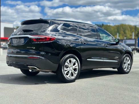Used 2018 Buick Enclave Avenir w/ Avenir Technology Package AWD/4WD image 7
