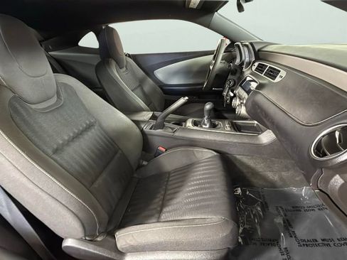 Used 2015 Chevrolet Camaro LS RWD image 18
