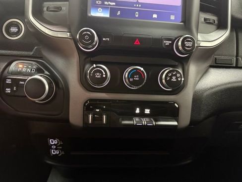 Certified 2024 RAM 2500 Big Horn AWD/4WD image 19
