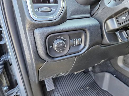 New 2026 RAM 3500 Laramie AWD/4WD image 21