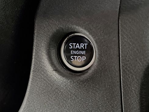 Used 2022 Nissan Frontier PRO-4X w/ Pro-4X Premium Package image 23