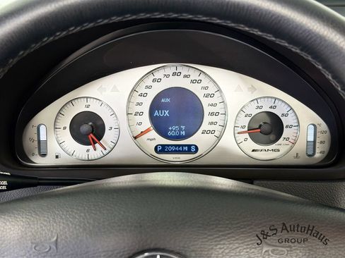 Used 2005 Mercedes-Benz CLK 55 AMG Cabriolet image 15