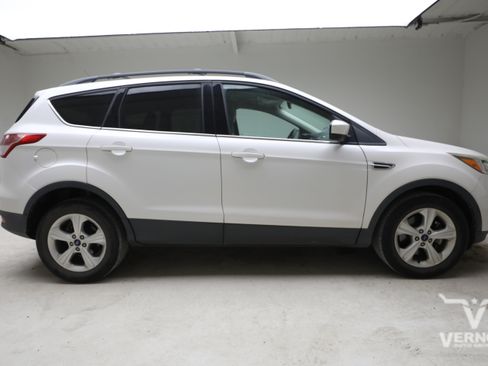 Used 2015 Ford Escape SE w/ Equipment Group 201A AWD/4WD image 5