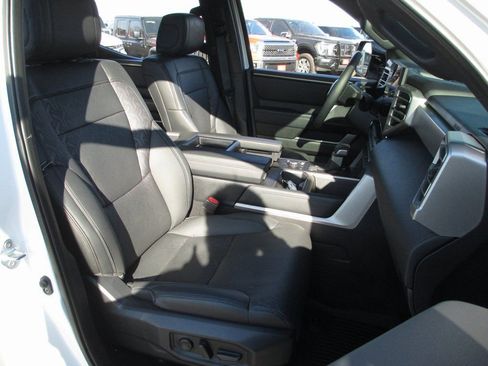 Used 2025 Toyota Tundra Limited w/ Nightshade Package image 19