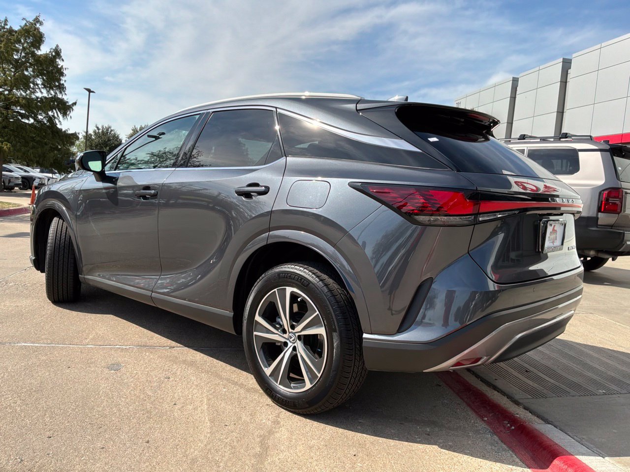 Used 2026 Lexus RX 350 Premium w/ Convenience Package FWD image 8