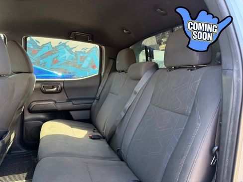 Used 2017 Toyota Tacoma TRD Sport RWD image 17