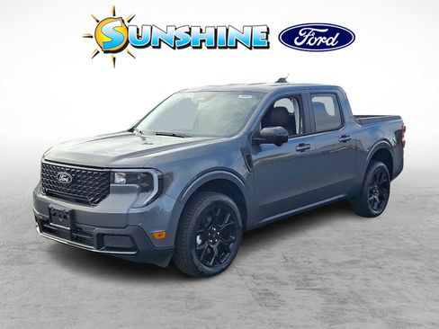 New 2025 Ford Maverick Lariat w/ Black Appearance Package image 3