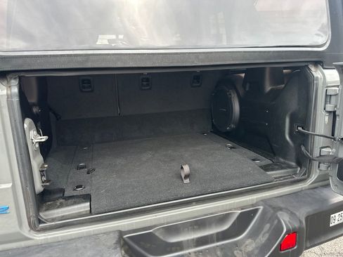 Used 2022 Jeep Wrangler Unlimited Rubicon 4xe image 21