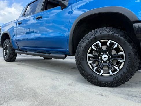 Used 2022 Chevrolet Silverado 1500 ZR2 AWD/4WD image 3