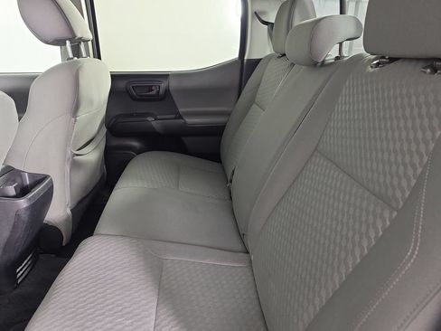 Certified 2022 Toyota Tacoma SR AWD/4WD image 29