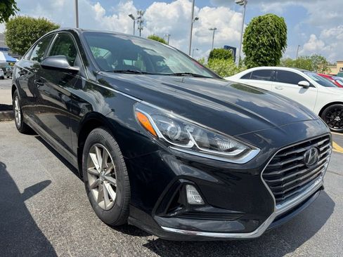 Used 2019 Hyundai Sonata SE w/ Cargo Package FWD image 7