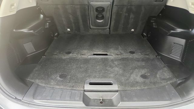 Used 2015 Nissan Rogue S FWD image 30