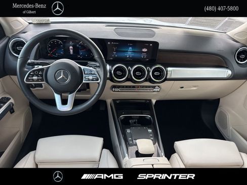 Certified 2022 Mercedes-Benz GLB 250 4MATIC image 22