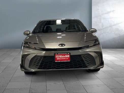 New 2026 Toyota Camry SE image 2