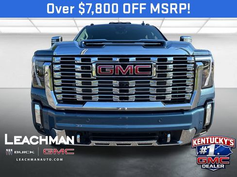 New 2026 GMC Sierra 3500 4x4 Crew Cab Denali w/ Denali Reserve Package image 8