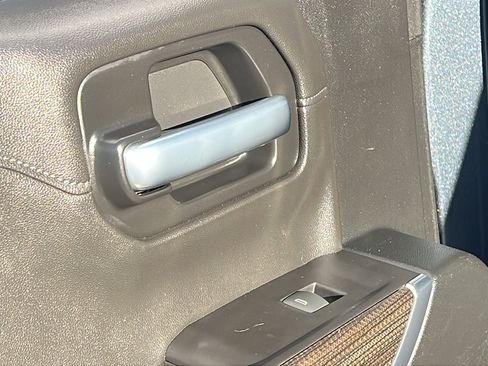 Certified 2021 Chevrolet Silverado 1500 LT Trail Boss w/ Convenience Package II image 15