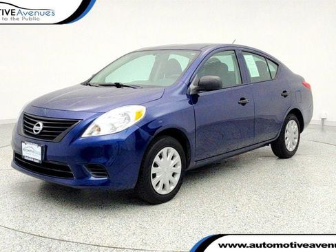 Used 2013 Nissan Versa S image 1
