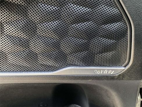 Used 2019 Hyundai Santa Fe SEL image 15