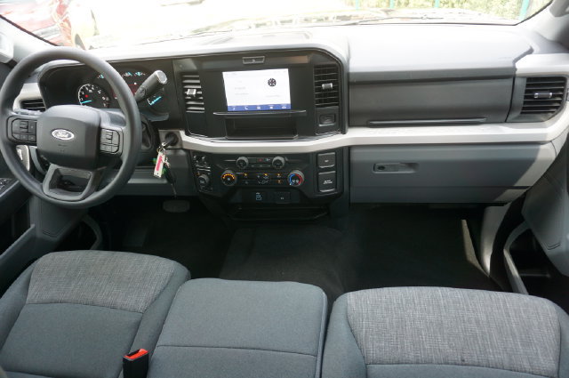 Used 2025 Ford F250 XLT w/ FX4 Off-Road Package AWD/4WD image 6