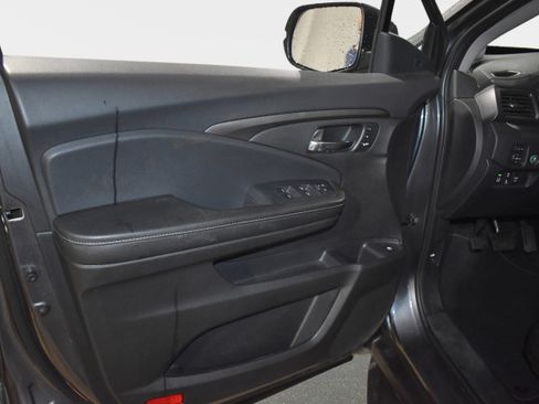 Certified 2023 Honda Ridgeline RTL image 25