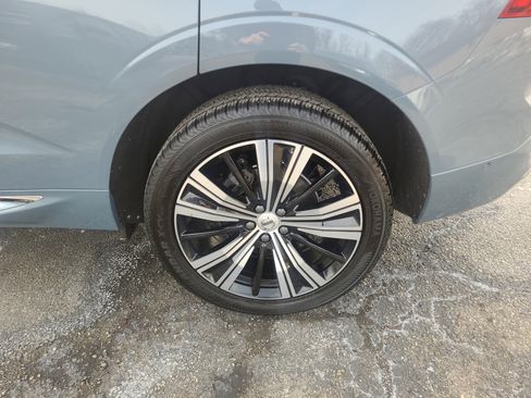 Used 2023 Volvo XC60 B5 Ultimate image 11