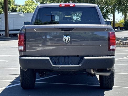 Used 2024 RAM 1500 Warlock RWD image 11
