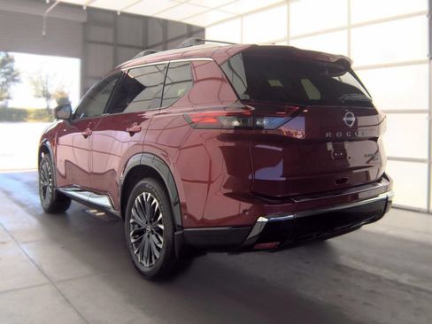Certified 2026 Nissan Rogue Platinum w/ Platinum Premium Package AWD/4WD image 4