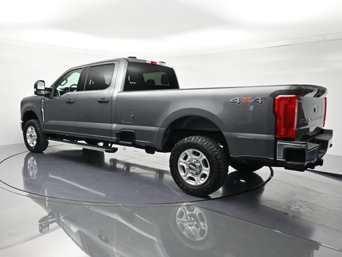 Used 2025 Ford F250 XLT image 8