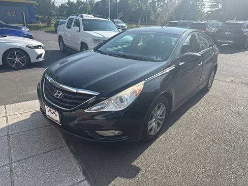 Used 2013 Hyundai Sonata GLS w/ Popular Equipment Pkg FWD image 3