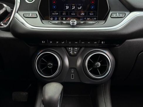 Used 2022 Chevrolet Blazer LT AWD/4WD image 27