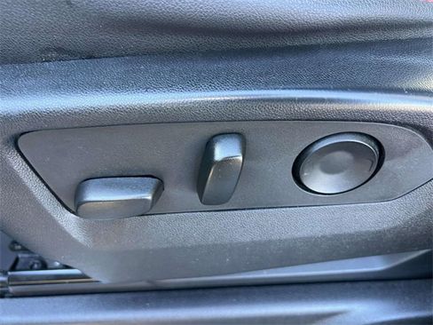 Used 2023 Chevrolet Suburban RST image 18