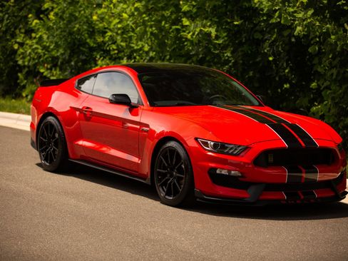 Used 2017 Ford Mustang Shelby GT350 w/ Electronics Package RWD image 22