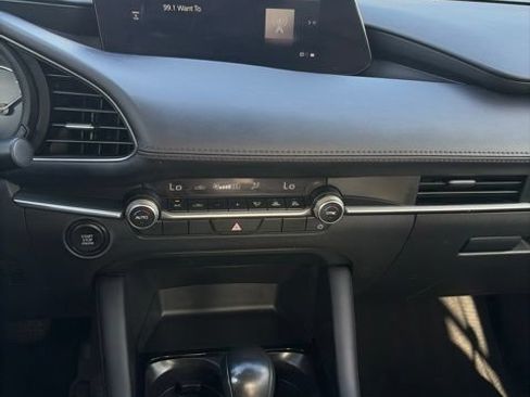 Used 2025 MAZDA MAZDA3 s FWD image 6