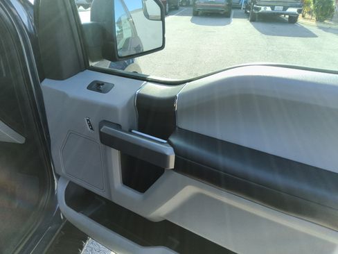 Used 2018 Ford F150 XLT AWD/4WD image 25