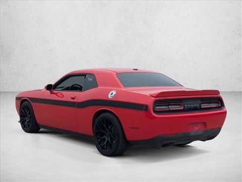Used 2019 Dodge Challenger R/T RWD image 8