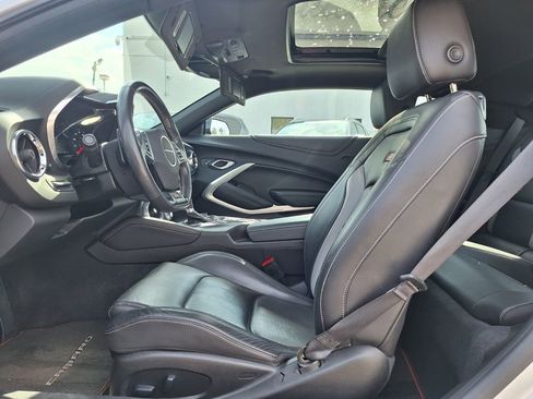 Used 2018 Chevrolet Camaro SS w/ Redline Edition image 10