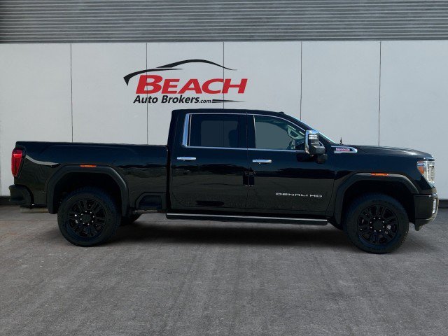 Used 2022 GMC Sierra 2500 Denali w/ Denali Black Diamond Edition AWD/4WD image 9