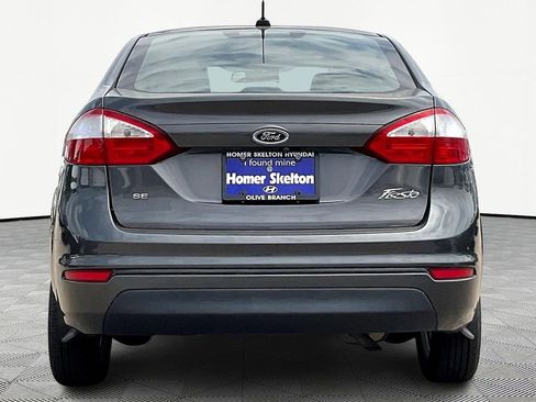 Used 2019 Ford Fiesta SE image 4