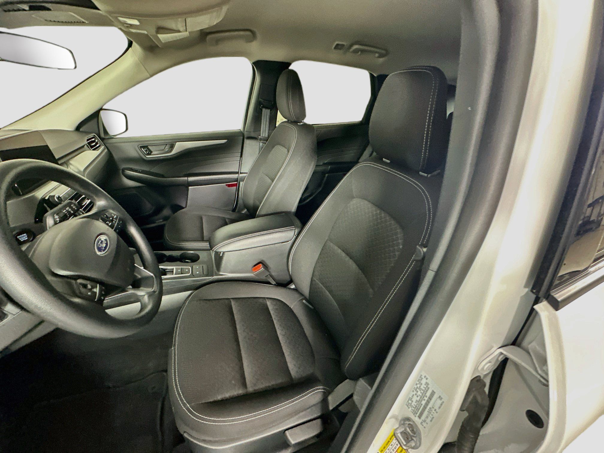 Used 2025 Ford Escape Active FWD image 13