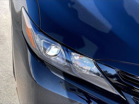 Used 2024 Toyota Camry SE image 30