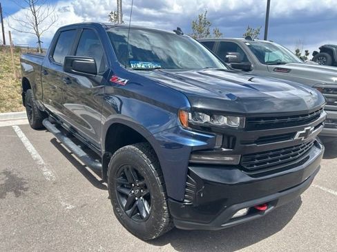 Used 2019 Chevrolet Silverado 1500 LT Trail Boss AWD/4WD image 2