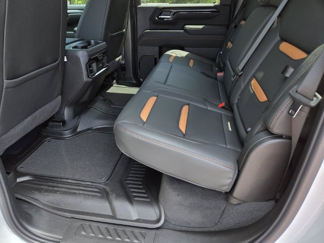 New 2026 GMC Sierra 2500 AT4 w/ AT4 Premium Plus Package AWD/4WD image 28