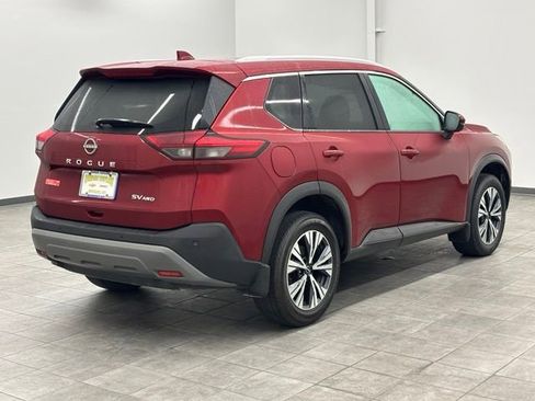 Used 2022 Nissan Rogue SV w/ SV Premium Package AWD/4WD image 2