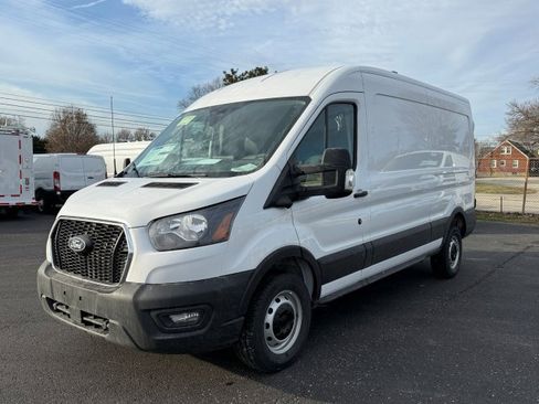 New 2026 Ford Transit 250 148 Medium Roof RWD image 4