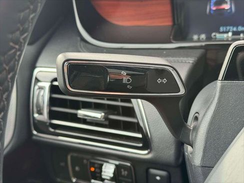 Used 2022 Lincoln Navigator Reserve image 21