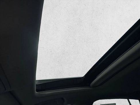 Used 2023 Honda Accord EX-L image 3